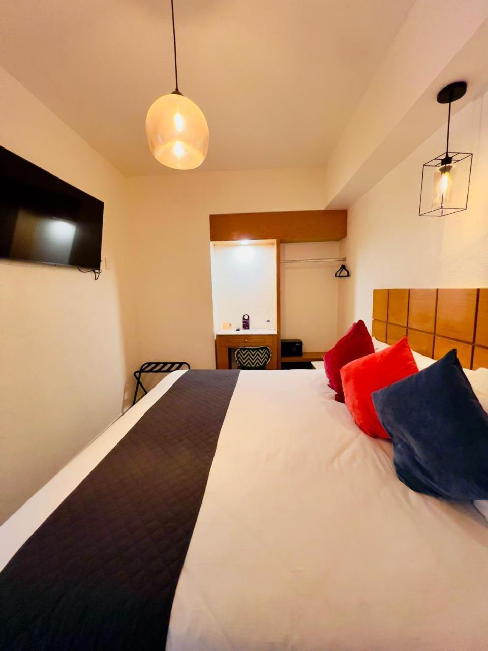 Hotel Consulado グアダラハラ エクステリア 写真